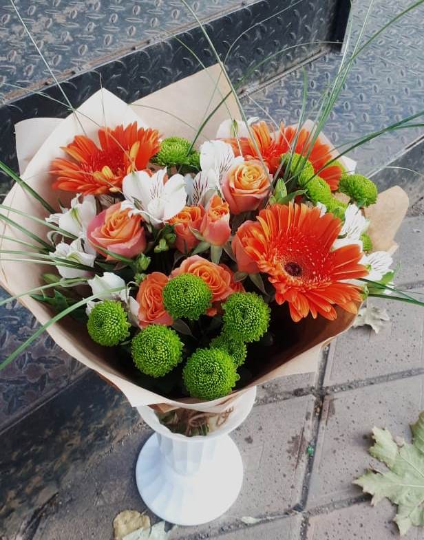 Букет цветов из: Герберы, Хризантемы, Альстромерии и Розы в Талицах Ивановской области