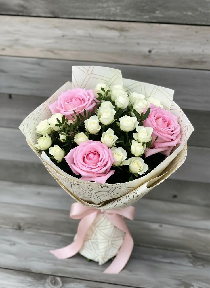 Букет цветов из: Розы в Талицах Ивановской области