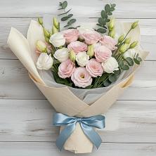 Букет цветов из:  Лизиантусы в Талицах Ивановской области