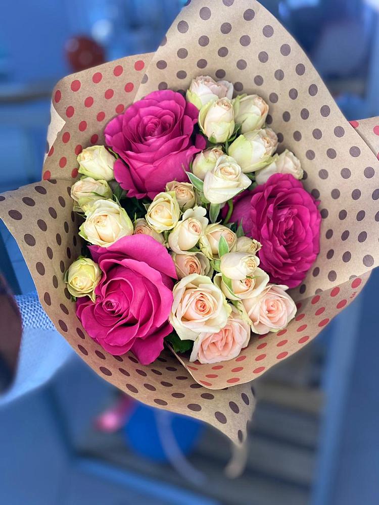 Букет цветов из: Розы в Талицах Ивановской области