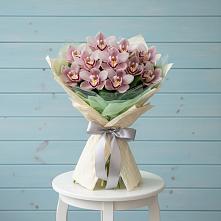 Букет цветов из:  Орхидеи и Розы в Талицах Ивановской области