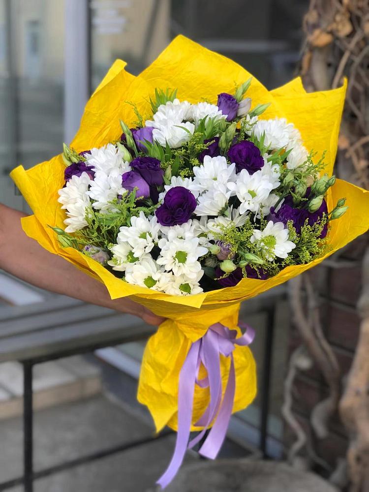 Букет цветов из: Ирисы, Хризантемы и Ромашки в Талицах Ивановской области