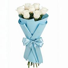 Букет 7 белых роз Проуд в Талицах Ивановской области