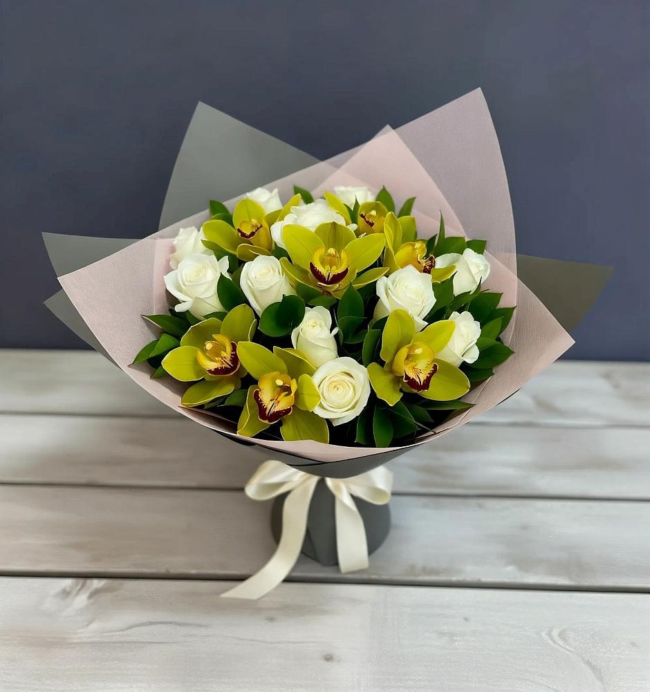 Букет цветов из: Орхидеи и Розы в Талицах Ивановской области