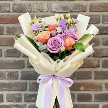 Букет цветов из:  Лизиантусы и Розы в Талицах Ивановской области