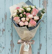 Букет цветов из:  Розы в Талицах Ивановской области