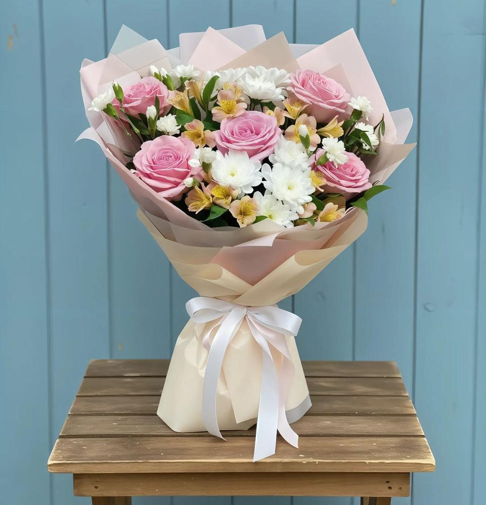 Букет цветов из: Гвоздики, Орхидеи и Розы в Талицах Ивановской области